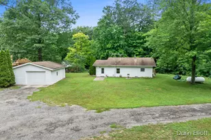 901 Half Moon Lake Dr SW, Stanton, MI 48888 - Photo 9
