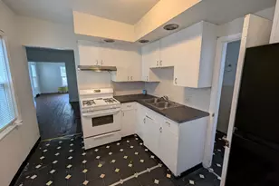 1420 Buffalo Ave NE, Grand Rapids, MI 49505 - Photo 3