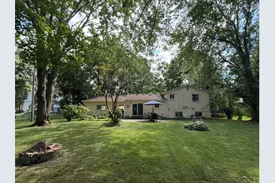 3584 W Maple Road, Wixom, MI 48393 - Photo 13