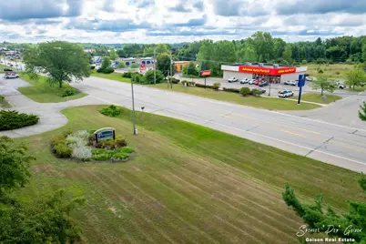 10606 W Carson City Road, Greenville, MI 48838 - Photo 7