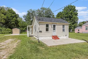 206 W North St, Albion, MI 49224 - Photo 3