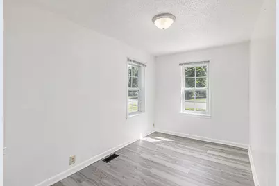 206 W North Street, Albion, MI 49224 - Photo 9