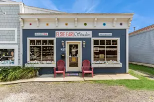 427 S Whittaker St, New Buffalo, MI 49117 - Photo 1