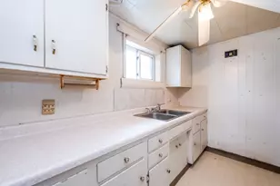 4109 Coloma Rd, Benton Harbor, MI 49022 - Photo 21