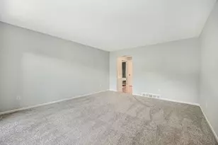 7373 Pine Grove Dr, Jenison, MI 49428 - Photo 13