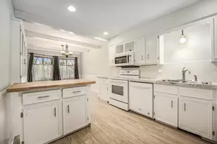 7373 Pine Grove Dr, Jenison, MI 49428 - Photo 9