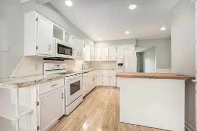 7373 Pine Grove Drive, Jenison, MI 49428 - Photo 7