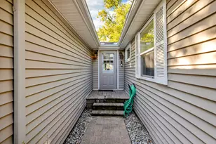 585 Norvell Beach Dr, Brooklyn, MI 49230 - Photo 45