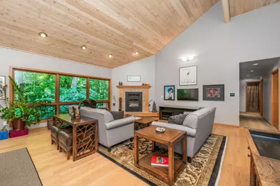 7217 Hawthorn Valley Avenue, Kalamazoo, MI 49009 - Photo 5