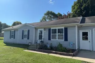 6754 Paw Paw Ave, Coloma, MI 49038 - Photo 5