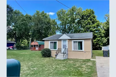 379 Western Avenue, Benton Harbor, MI 49022 - Photo 1