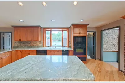 8415 Bridge Road, Grosse Ile, MI 48138 - Photo 15