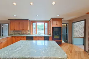 8415 Bridge Rd, Grosse Ile, MI 48138 - Photo 15