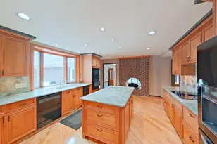 8415 Bridge Rd, Grosse Ile, MI 48138 - Photo 23