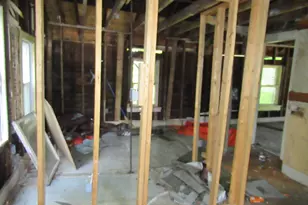 562 W Van Buren St, Battle Creek, MI 49037 - Photo 11