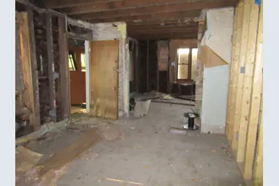 562 W Van Buren Street, Battle Creek, MI 49037 - Photo 5