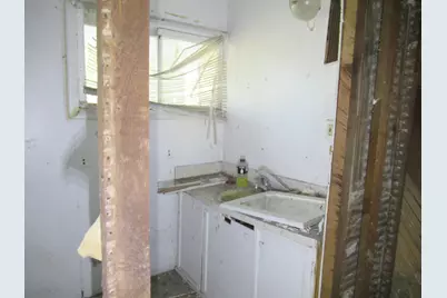 562 W Van Buren Street, Battle Creek, MI 49037 - Photo 9