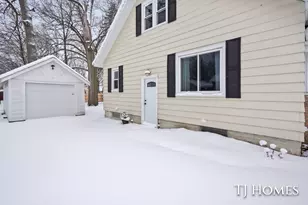 52 Holly St SW, Grand Rapids, MI 49548 - Photo 31