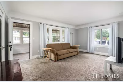 52 Holly Street SW, Grand Rapids, MI 49548 - Photo 3