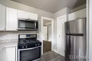 52 Holly St SW, Grand Rapids, MI 49548 - Photo 13