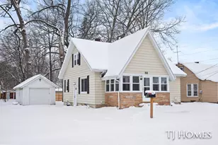 52 Holly St SW, Grand Rapids, MI 49548 - Photo 47