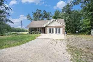 2715 W 13 Mile Rd, Bitely, MI 49309 - Photo 9