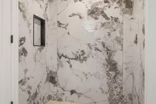 930 W Savidge St, Spring Lake, MI 49456 - Photo 5