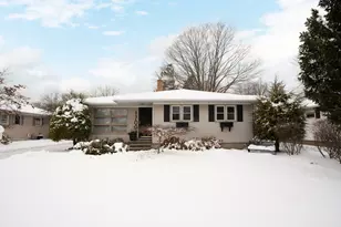 1709 Sheldon Rd, Grand Haven, MI 49417 - Photo 1