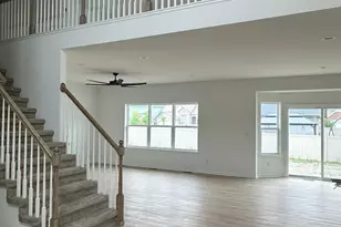 20015 Fountain View Ln, Brownstown, MI 48183 - Photo 15