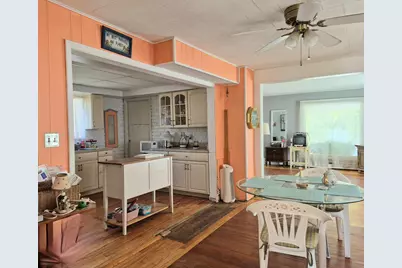 10 Armstrong, Hillsdale, MI 49242 - Photo 3