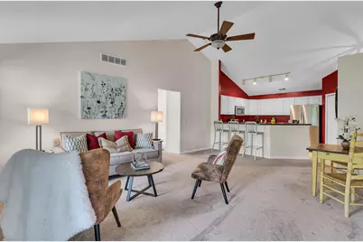 745 W Barrington Circle, Jackson, MI 49203 - Photo 9