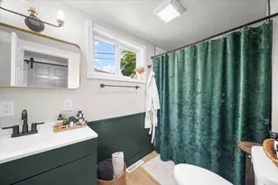 3283 McCracken St, Norton Shores, MI 49441 - Photo 9