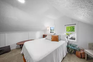 3283 McCracken St, Norton Shores, MI 49441 - Photo 21