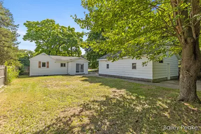 1051 West Street, Muskegon, MI 49442 - Photo 19
