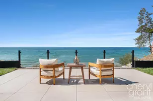 2576 Lakeshore Dr, Fennville, MI 49408 - Photo 3