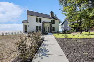 2576 Lakeshore Dr, Fennville, MI 49408 - Photo 15