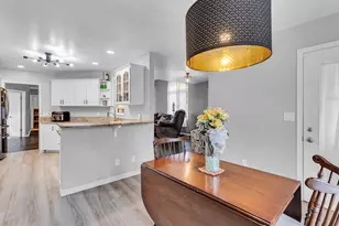 2018 W Coachlight Dr, Jackson, MI 49201 - Photo 11