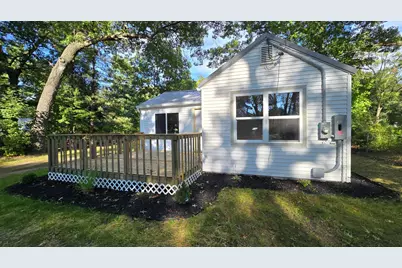 470 S Sheridan Drive, Muskegon, MI 49442 - Photo 3