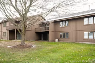 1335 Suncrest Dr NE, Grand Rapids, MI 49525 - Photo 39