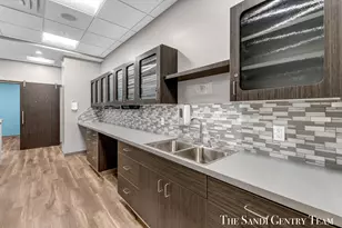 16986 Robbins Rd, Grand Haven, MI 49417 - Photo 19