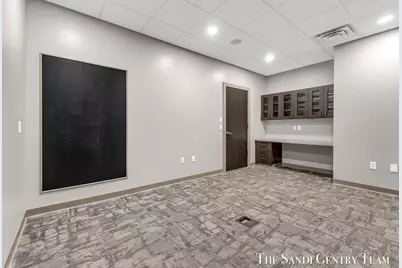 16986 Robbins Road #180, Grand Haven, MI 49417 - Photo 45