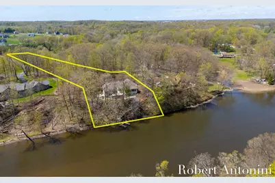 7205 60th Street SE, Grand Rapids, MI 49512 - Photo 1