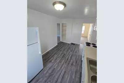 300 W 17th Street, Holland, MI 49423 - Photo 5