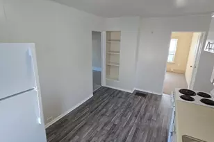 300 W 17th St, Holland, MI 49423 - Photo 5