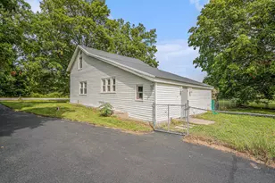 2980 18 Mile Rd NE, Cedar Springs, MI 49319 - Photo 5