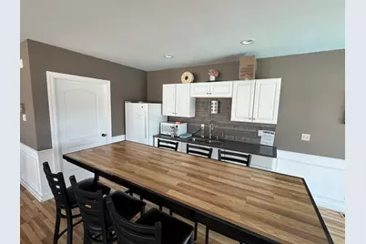 1000 Riverview Drive #11, Benton Harbor, MI 49022 - Photo 5