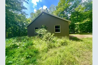 2201 S Sand Lake Road, Hillsdale, MI 49242 - Photo 9