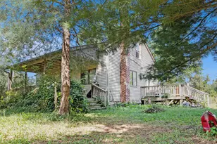 300 Cleveland St, Chelsea, MI 48118 - Photo 5