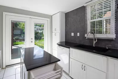 1118 E Alcott Street, Kalamazoo, MI 49001 - Photo 9