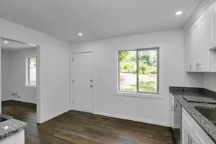 802 Carrol St, Buchanan, MI 49107 - Photo 13